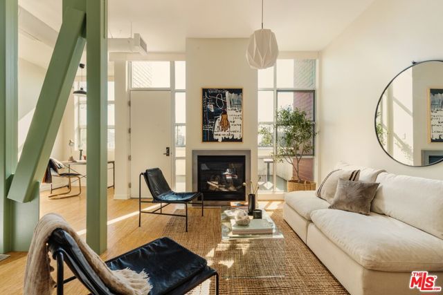 Photo of 1912 Broadway