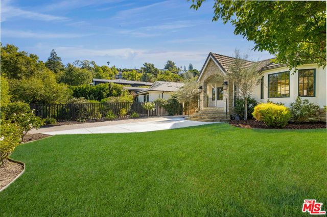 Photo of 14664 Valley Vista Bl