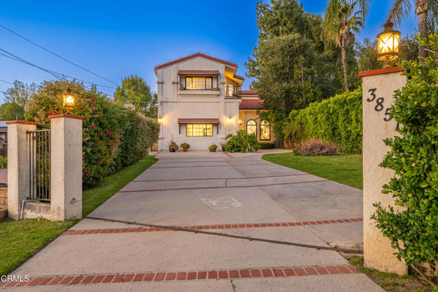 Photo of 3851 4th Av