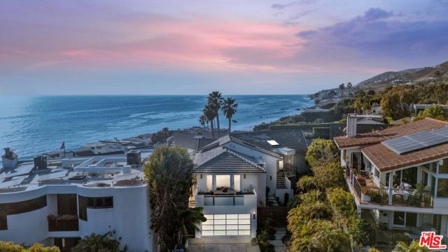 Property photo of 31558 Victoria Point RD