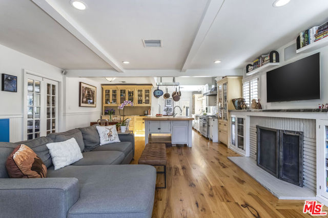 Property photo of 5232 Irvine AV