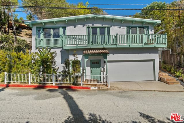 Property photo of 734 N Bundy DR