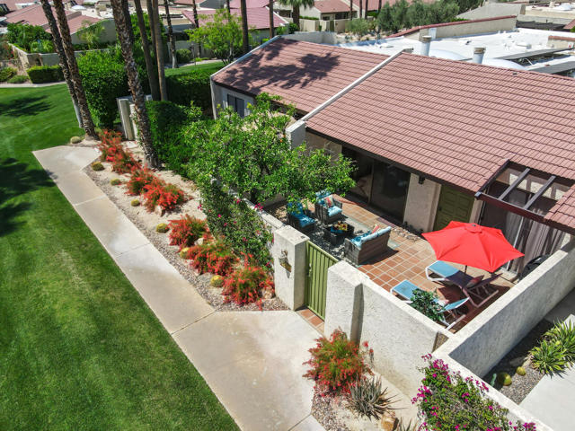 Property photo of 1279 E Amado RD