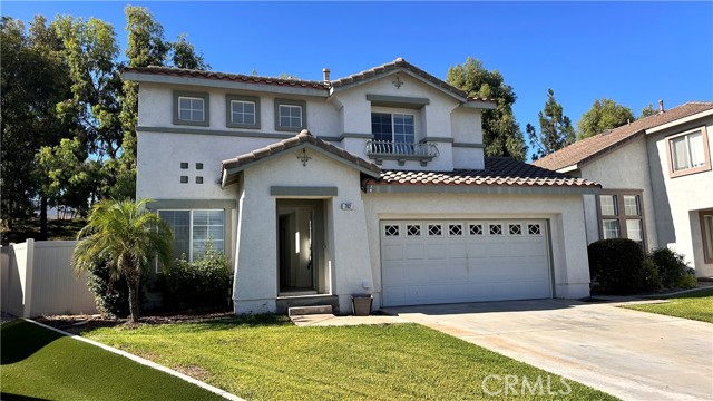 Property photo of 762 Saint James DR