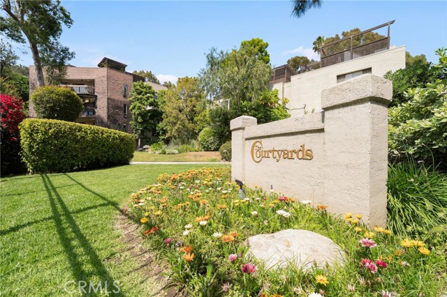 Property photo of 950 N Kings RD