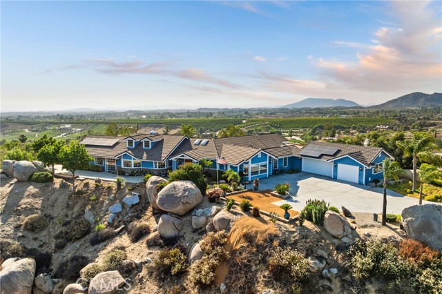 Property photo of 40115 Via Cordova