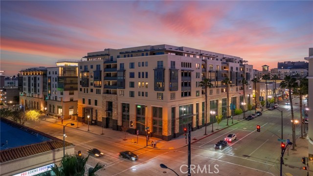 Property photo of 39 S Los Robles AV