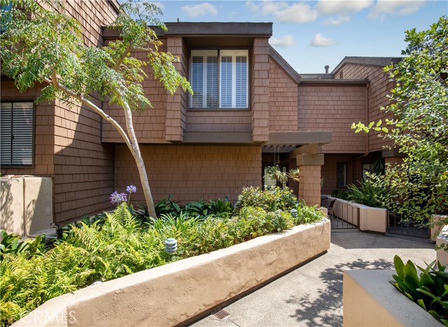 Property photo of 38 Canyon Island DR