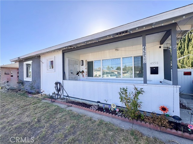 Property photo of 4558 N Mountain View