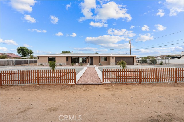 Property photo of 21073 Thunderbird