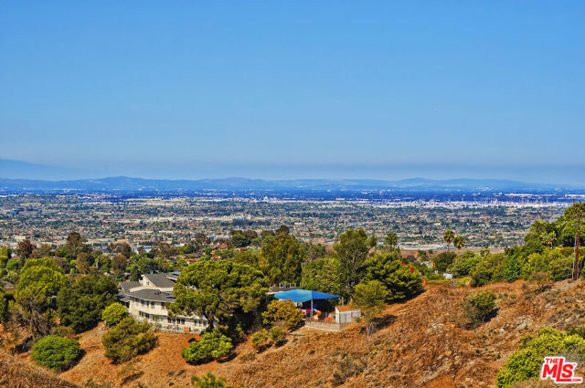 Property photo of 26228 Birchfield AV