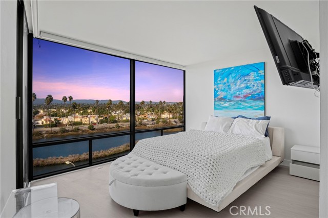 Property photo of 4265 Marina City Dr.