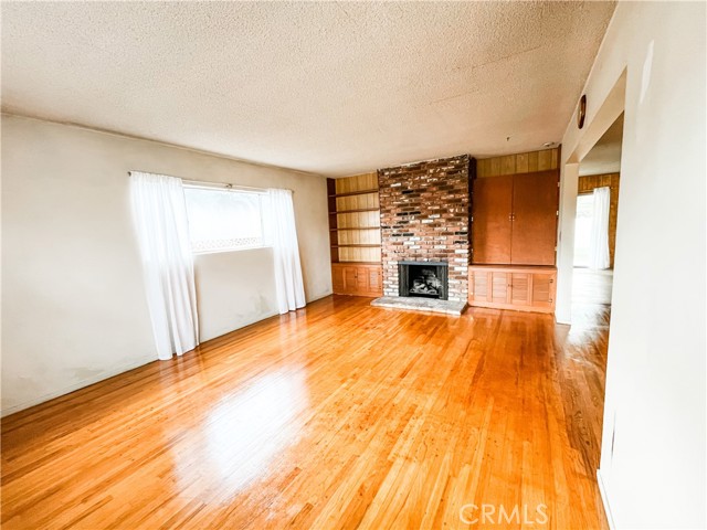 Property photo of 534 E Hoover