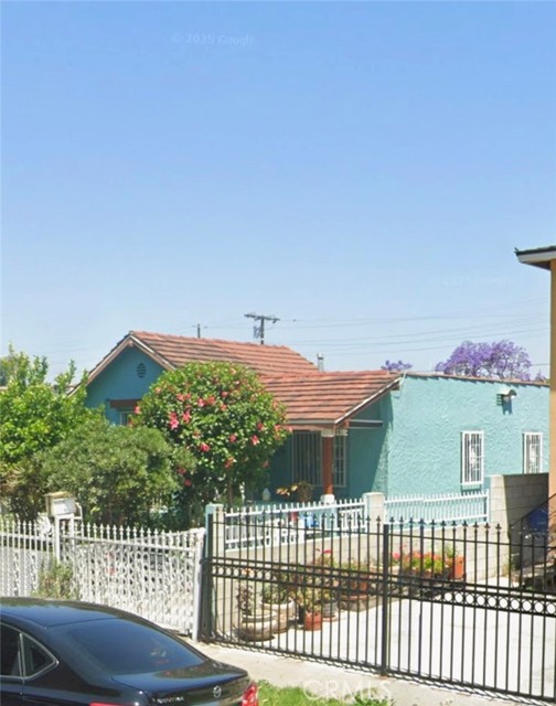 Property photo of 351 E 92nd