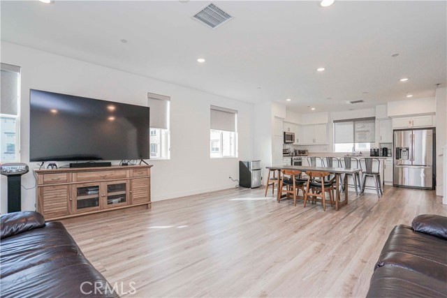 Property photo of 243 N Magnolia