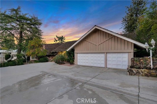 Property photo of 4809 Queen Victoria RD