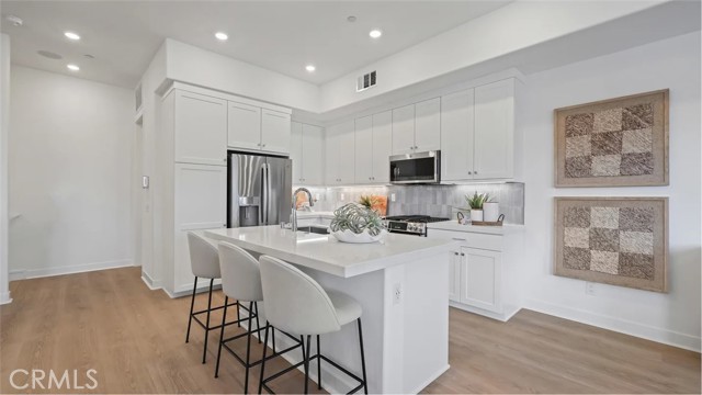 Property photo of 1385 Snowberry PL