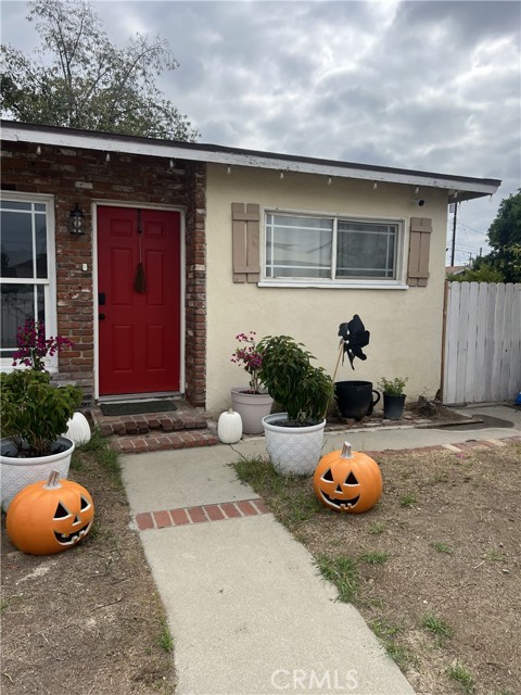 Property photo of 936 N Enid