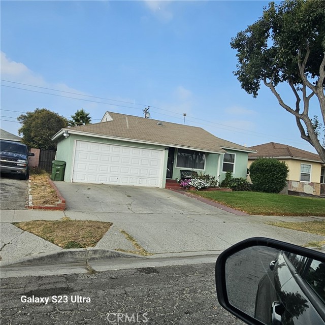 Property photo of 1619 W 136th ST