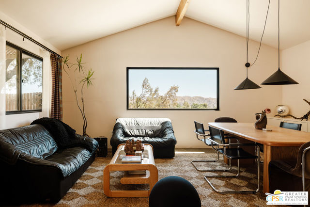 Property photo of 11051 Pinon AV