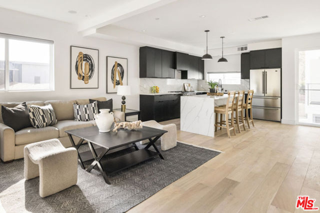 Property photo of 6849 N Figueroa ST
