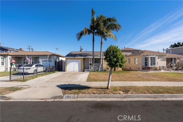 Property photo of 1404 S Poinsettia AV