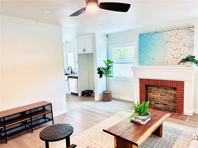 Property photo of 13723 Pinney ST