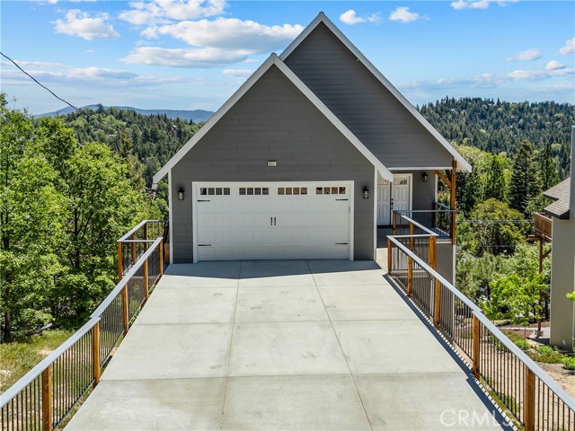 Property photo of 851 Madera LN