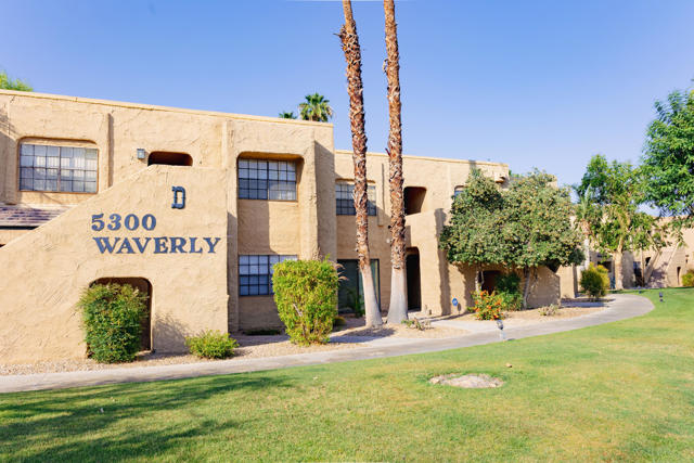 Property photo of 5300 E Waverly Dr