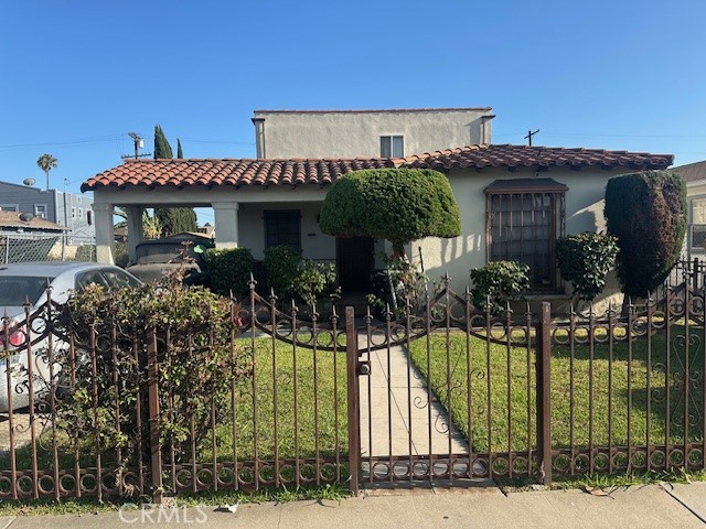 Property photo of 844 W 74th ST