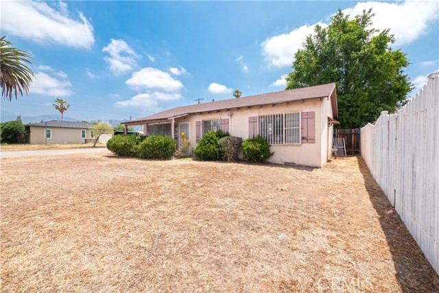 Property photo of 532 W 2nd ST