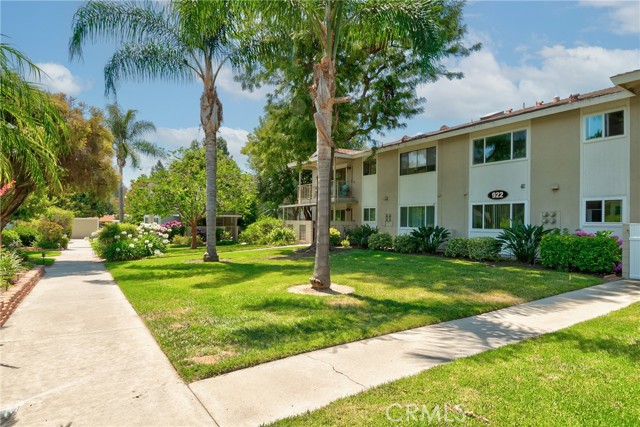 Property photo of 922 Avenida Majorca