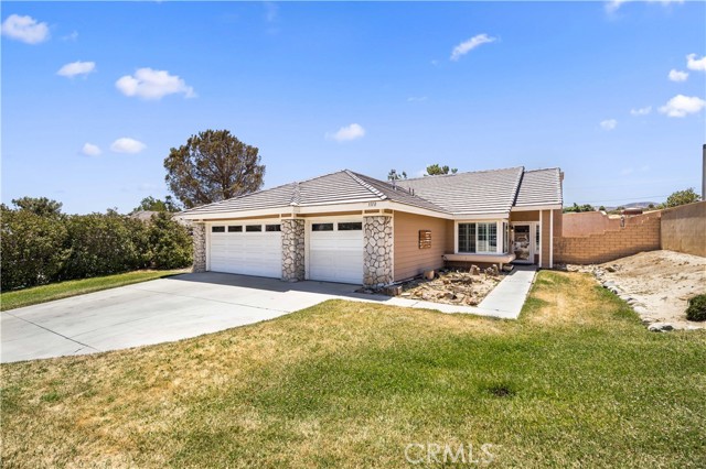 Property photo of 3310 Purple Sage LN