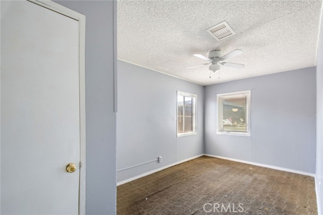 Property photo of 1802 W 153rd ST