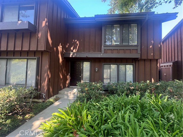 Property photo of 1958 Mount Shasta DR