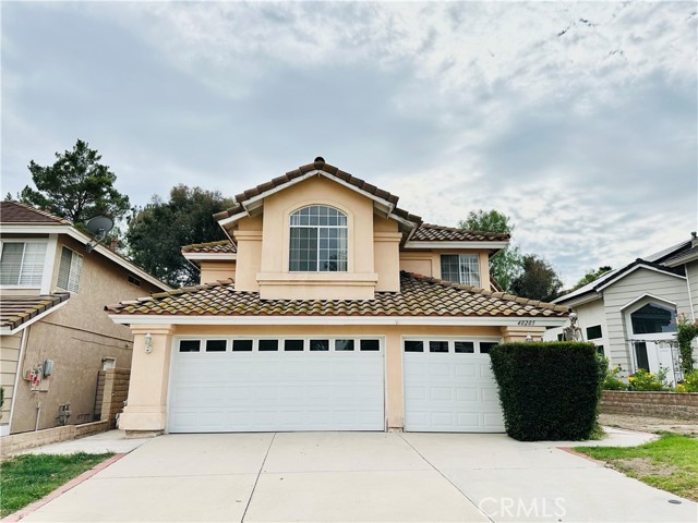 Property photo of 40205 White Leaf