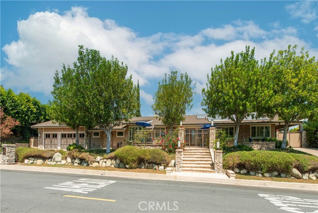 Property photo of 16426 Knollwood DR