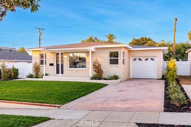 Property photo of 2617 Alvord LN