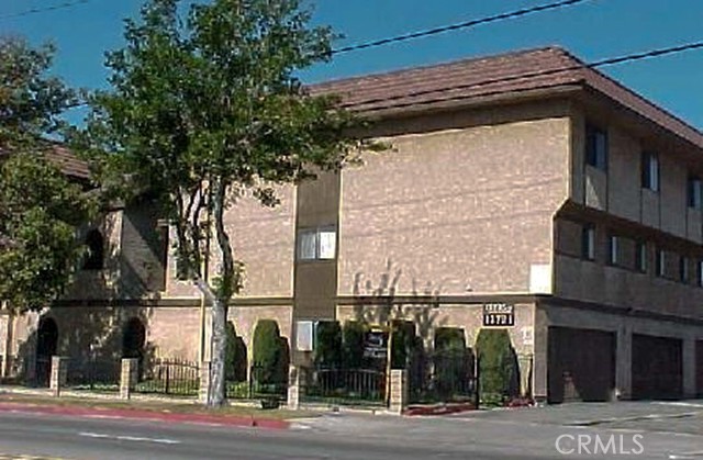 Property photo of 13721 Los Angeles