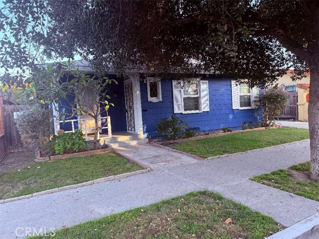 Photo of 2010 Golden Ave