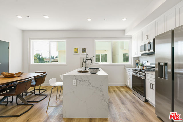 Property photo of 14651 W Sara LN