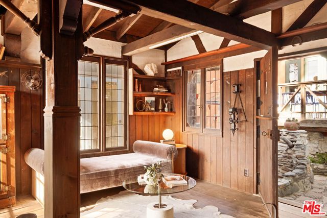 Property photo of 2076 Watson ST