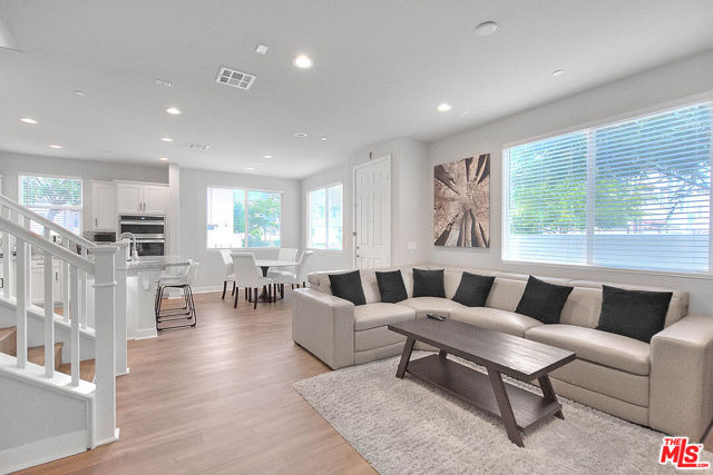 Property photo of 629 Daniel Freeman CR