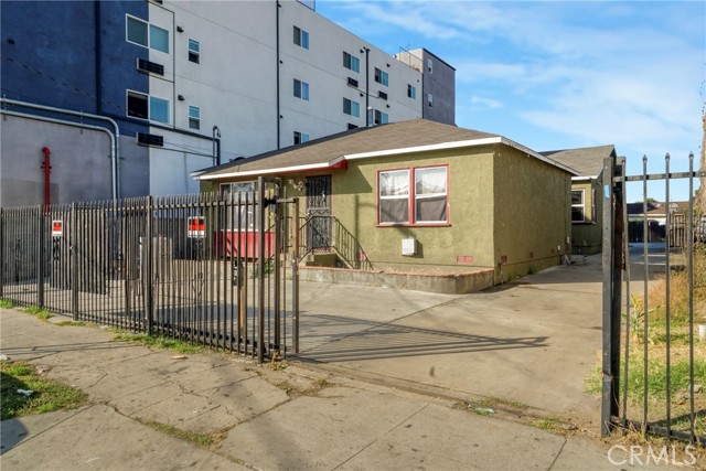 Property photo of 10807 Compton AV