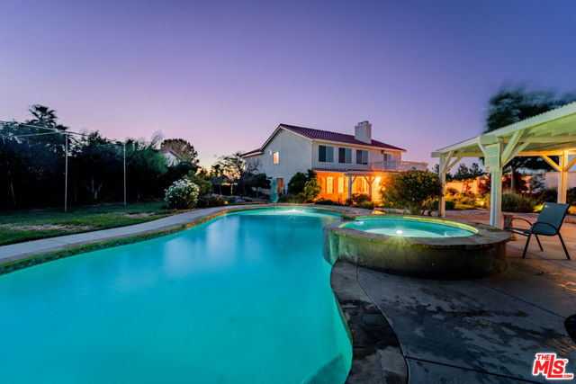 Property photo of 5712 Las Brisas TE