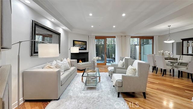 Property photo of 411 N Oakhurst DR