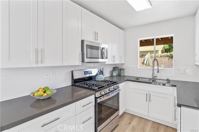 Property photo of 2214 W Wardlow RD