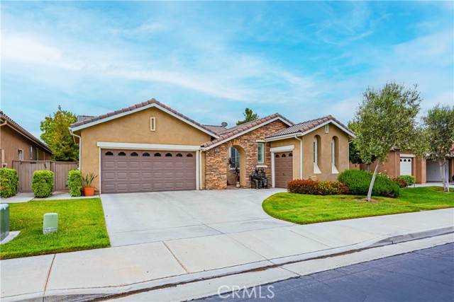 Property photo of 28413 Raintree DR