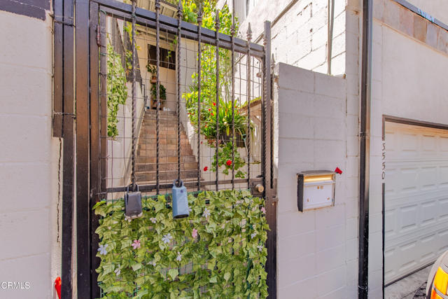 Property photo of 3550 The Paseo
