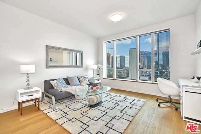 Property photo of 889 Francisco ST